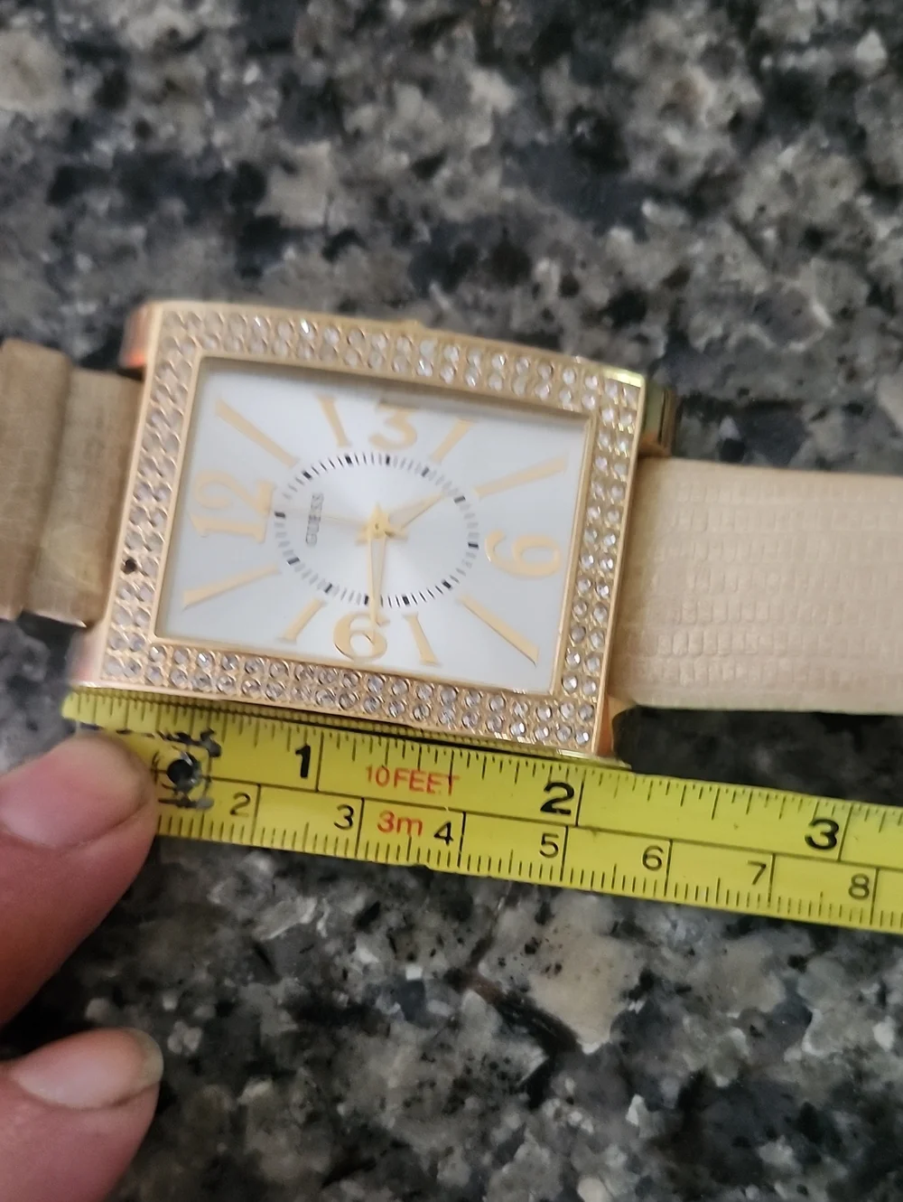 Guess sophisticated rectangular